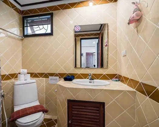 Comfort Apart Daire, 2 Yatak Odası, Balkon, Göl Manzaralı