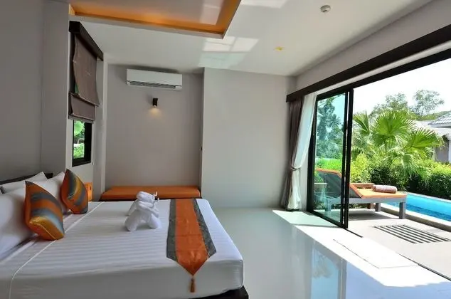 Deluxe Villa, Havuz Erişimli
