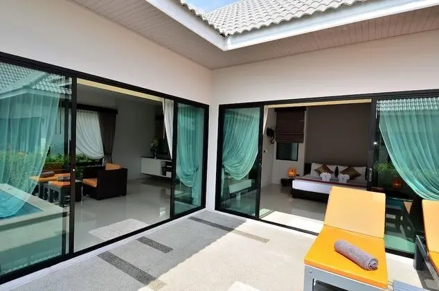 Deluxe Villa, Havuz Erişimli