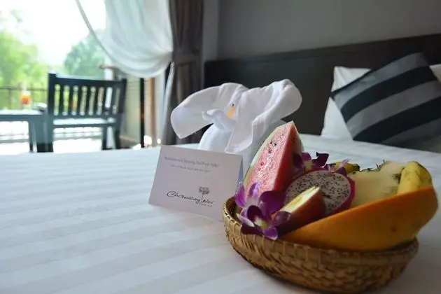 Deluxe Oda, Havuz Manzaralı