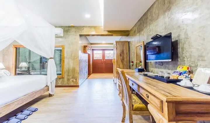 Deluxe Tek Büyük Yataklı Oda