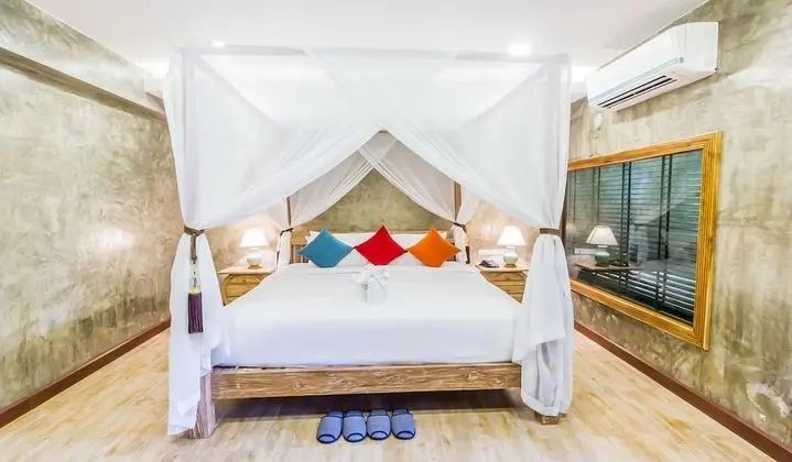Deluxe Tek Büyük Yataklı Oda