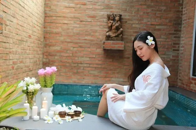 Chayana Jacuzzi Suite