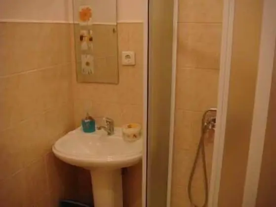 Dört Kişilik Oda, Banyolu/Duşlu