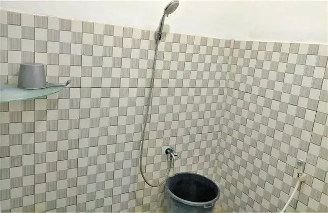 Back Packer Room Non AC