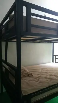 Ortak Ranzalı Oda, Sadece kadınlar için