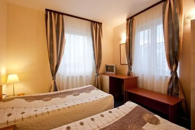 Economy Tek Büyük veya İki Ayrı Yataklı Oda