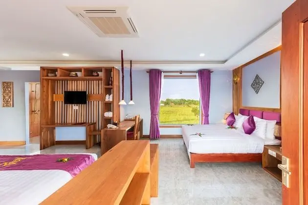 Presidential Family Suite - Free 2 ways Airport Transfers