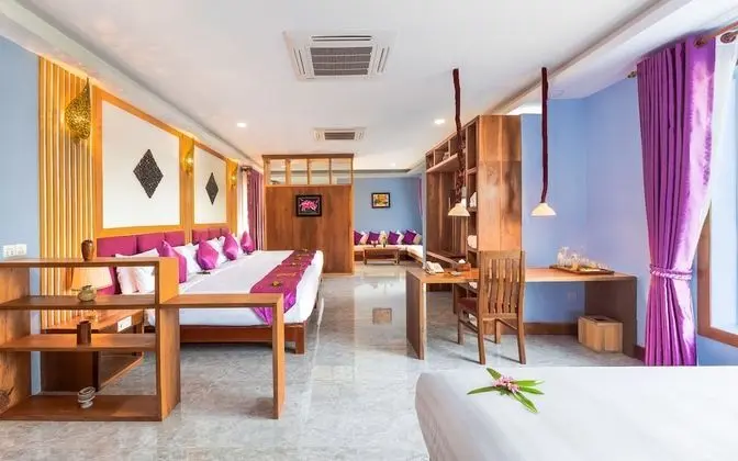 Presidential Family Suite - Free 2 ways Airport Transfers