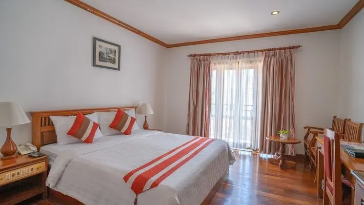 Deluxe Tek Büyük Yataklı Oda, Balkon