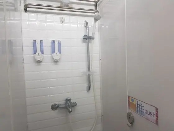 Basic Ortak Ranzalı Oda, Sadece erkekler için