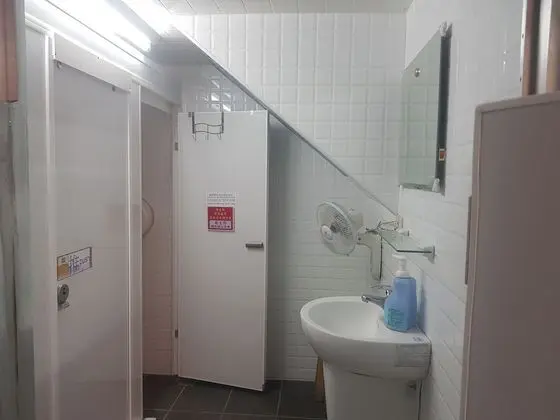 Basic Ortak Ranzalı Oda, Sadece erkekler için