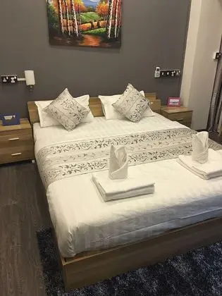 Deluxe Tek Büyük Yataklı Oda