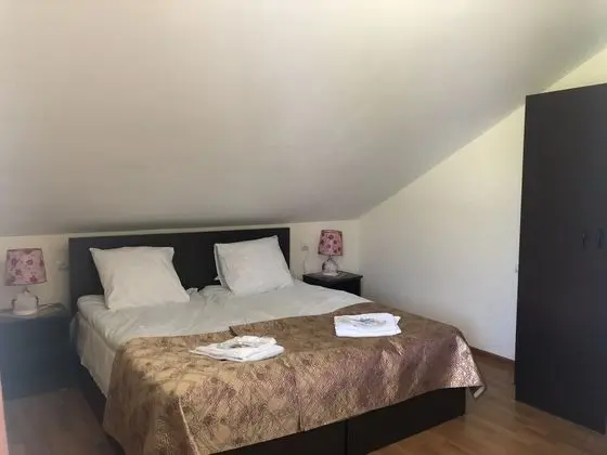 Standard Tek Büyük Yataklı Oda, Bahçe Manzaralı