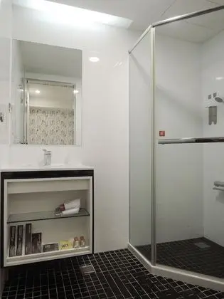 Standard Tek Büyük Yataklı Oda, Penceresiz