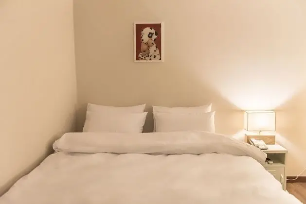 Standard Tek Büyük Yataklı Oda