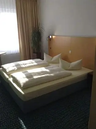 Classic Tek Büyük veya İki Ayrı Yataklı Oda