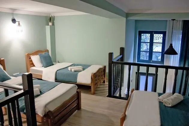 Comfort Dört Kişilik Oda