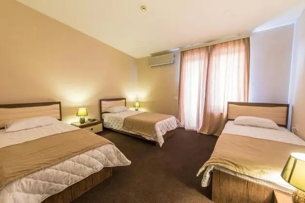 Deluxe Üç Kişilik Oda