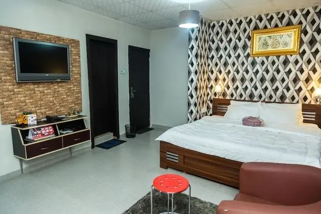 Deluxe Tek Büyük Yataklı Oda
