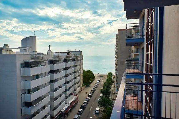 Üç Kişilik Oda, Deniz Manzaralı