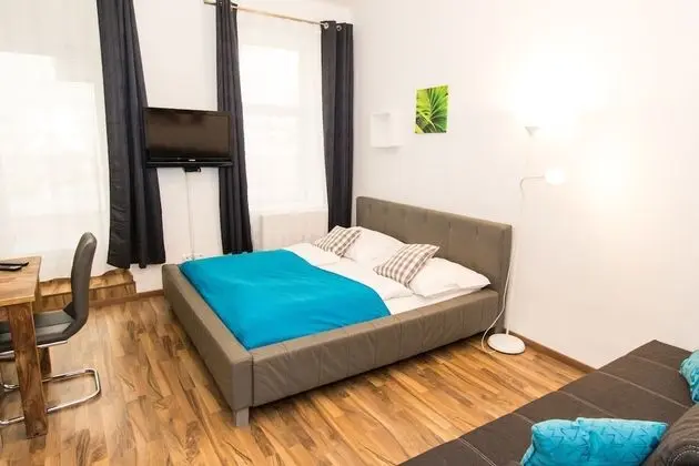 Economy Stüdyo, Mutfak