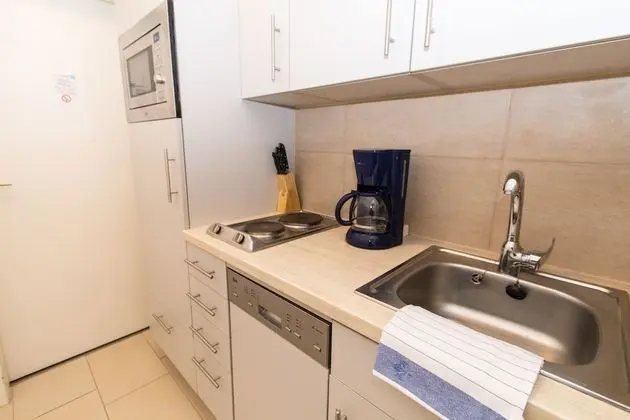 Economy Stüdyo, Mutfak