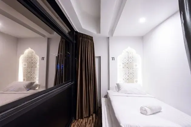 5-Bed Female Dormitory