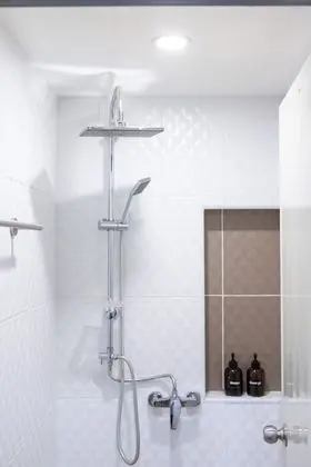 5-Bed Mixed Dormitory