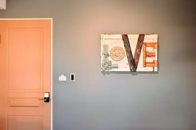 Deluxe Tek Büyük Yataklı Oda, Sıcak Su Havuzu