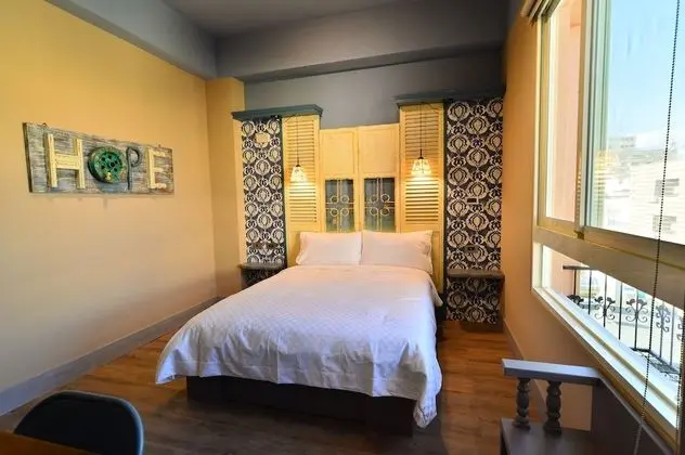 Deluxe Tek Büyük Yataklı Oda, Sıcak Su Havuzu