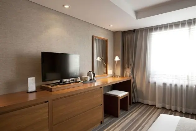 Deluxe Tek Büyük Yataklı Oda