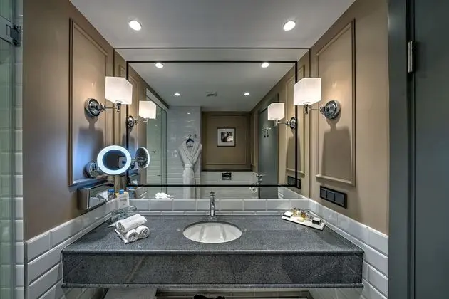 Comfort Oda, 1 En Büyük (King) Boy Yatak, Engellilere Uygun