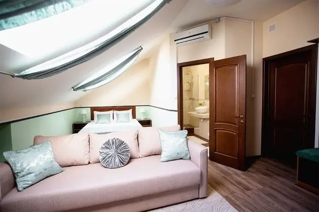 Deluxe Tek Büyük Yataklı Oda