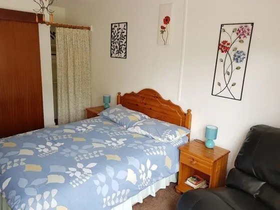 Tek Büyük Yataklı Oda, 1 Çift Kişilik Yatak