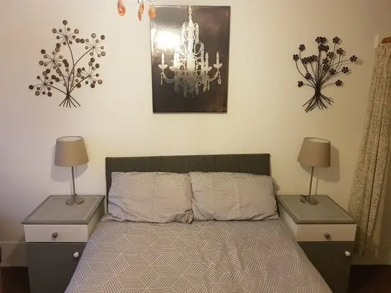 Tek Büyük Yataklı Oda, 1 Çift Kişilik Yatak