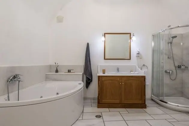 Suite, Outdoor Jetted Tub, Caldera View (Captain's)