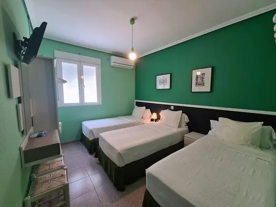 Family Oda (3 people)