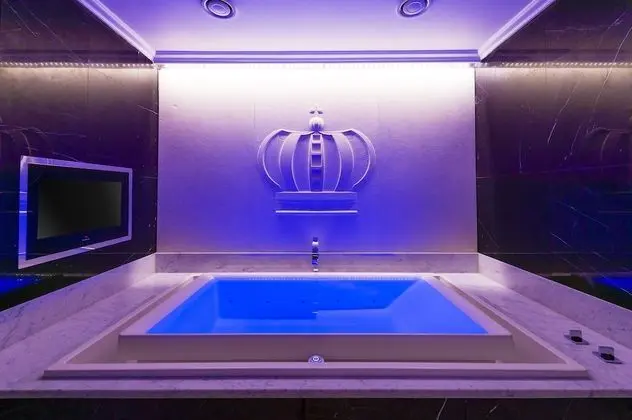 The Kings Penthouse Suite