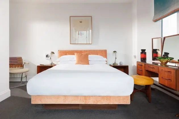 Luxury Tek Büyük Yataklı Oda, Banyolu/Duşlu (Sea View )