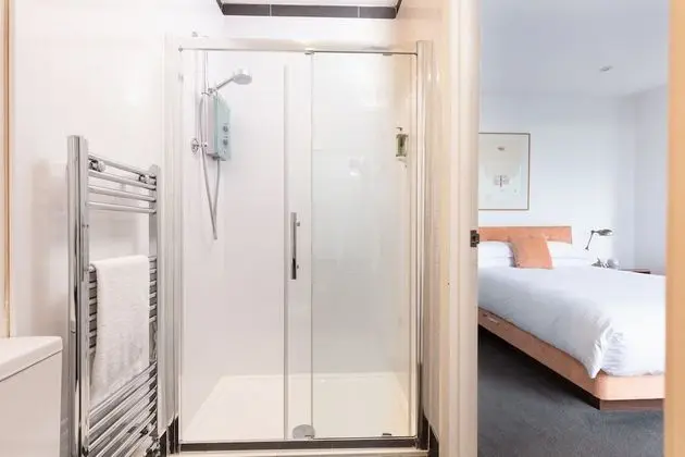 Luxury Tek Büyük Yataklı Oda, Banyolu/Duşlu (Sea View )