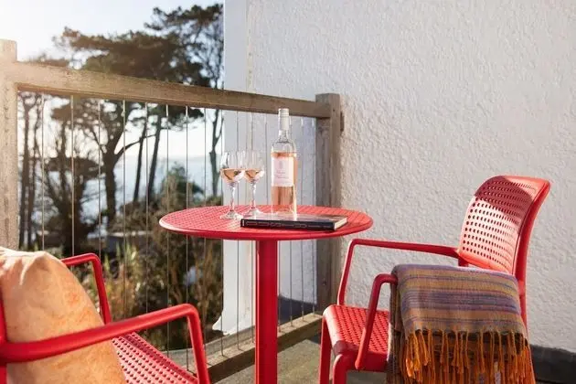 Luxury Tek Büyük Yataklı Oda, Banyolu/Duşlu (Sea View )