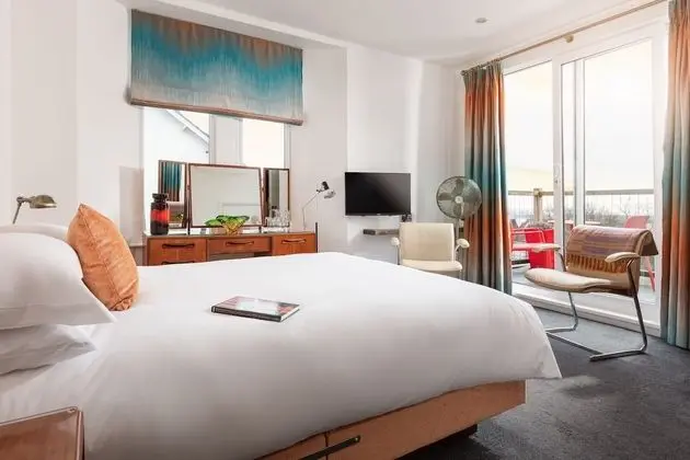 Luxury Tek Büyük Yataklı Oda, Banyolu/Duşlu (Sea View )