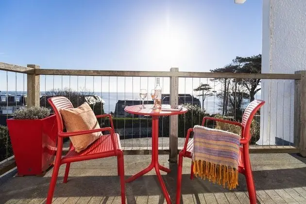 Luxury Tek Büyük Yataklı Oda, Banyolu/Duşlu (Sea View )