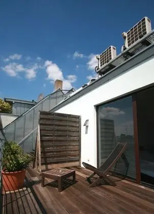 Junior Süit, Teras