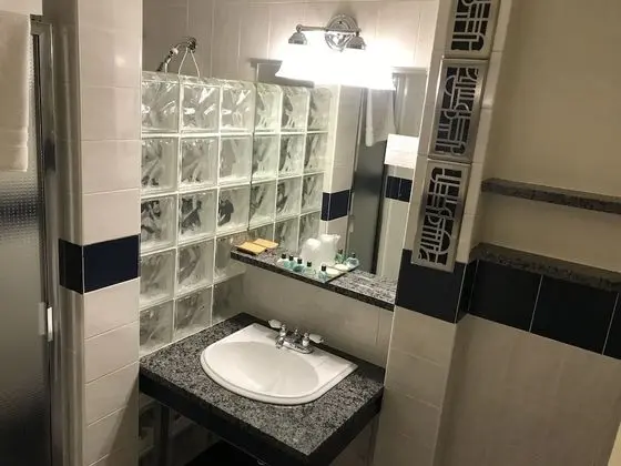 Üç Kişilik Oda, 1 Yatak Odası