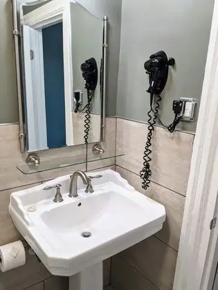 Premium Oda, 1 En Büyük (King) Boy Yatak, Sigara İçilmez (Room 207)