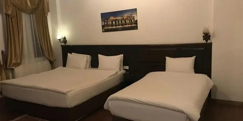 Şehir Manzaralı Üç Kişilik Oda - İadesiz Oda Kahvaltı