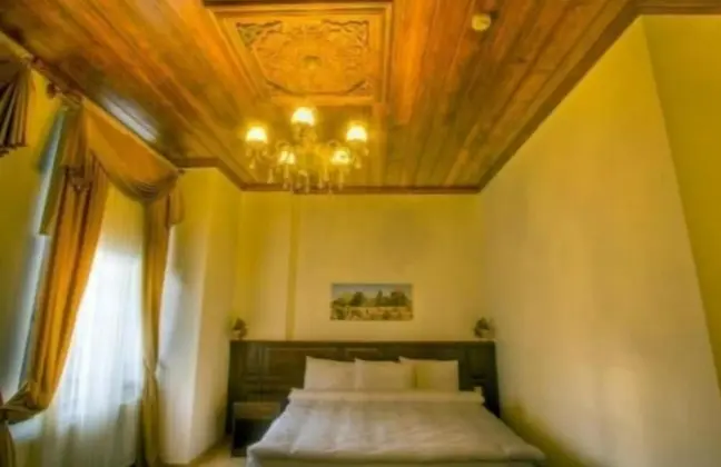 Standart Oda, Şehir Manzaralı