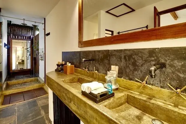 Villa, Denize Sıfır